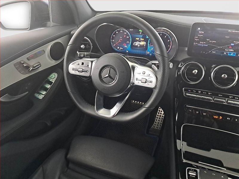 Mercedes-Benz GLC (2023) 300 4MATIC - fotka 7 z 20
