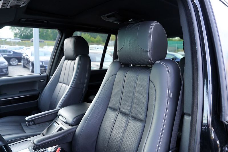 Land Rover Range Rover 4.4 SDV8 Autobiography/4x4/ČR - fotka 20 z 46