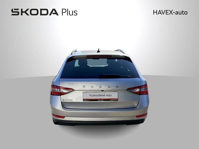 Škoda Superb (2022) Combi 2.0 TDI DSG Ambition - fotka 35 z 35