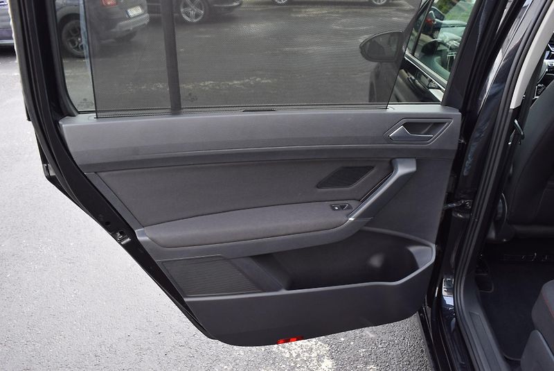 Volkswagen Touran (2017) 2.0TDI 110kw 7MÍST TAŽNÉ NAVI - fotka 14 z 50