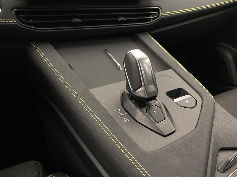 Lynk & Co 01 (2025) CORE PHEV AUT CZ 1.maj - fotka 36 z 94