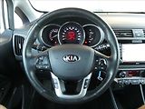 Kia Rio 1,2 i 62kW serviska, NAVI - náhled 29
