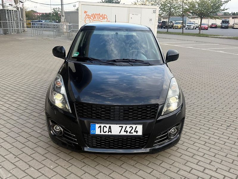 Suzuki Swift (2012) Sport, 1.6i, 100kw - fotka 8 z 18