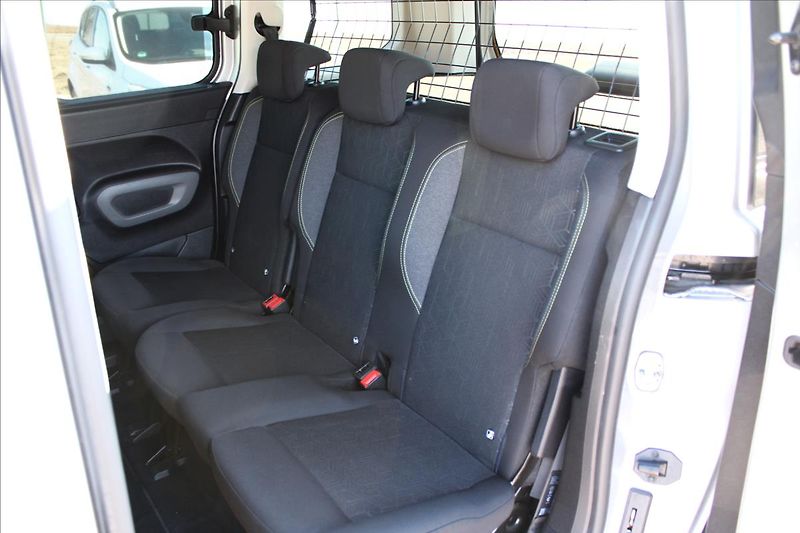 Peugeot Rifter 1,5 BHDi 96kW Active, odp. DPH - fotka 23 z 27