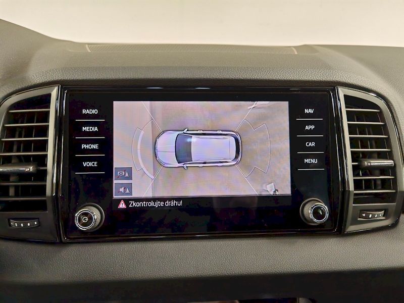 Škoda Karoq (2025) 1.5 TSI 110 kW DSG Sportline - fotka 13 z 32