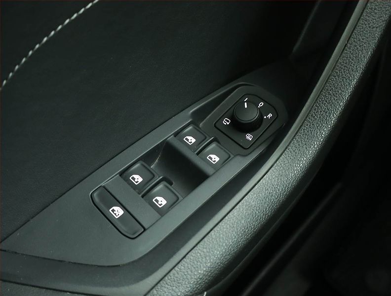 Škoda Kodiaq (2023) Laurin&Klement 2.0 TDI - fotka 17 z 17