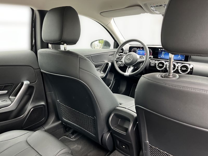 Mercedes-Benz Třídy A A-Třída 200 Progressive Line - fotka 21 z 21