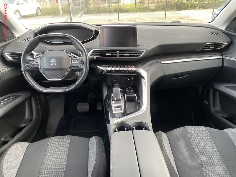 Peugeot 3008 (2018) 1.5 HDi, Active, AT, navi - fotka 8 z 20