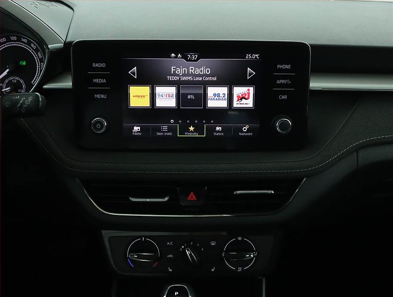 Škoda Fabia (2022) Style 1.0 TSI, Automat - fotka 12 z 16