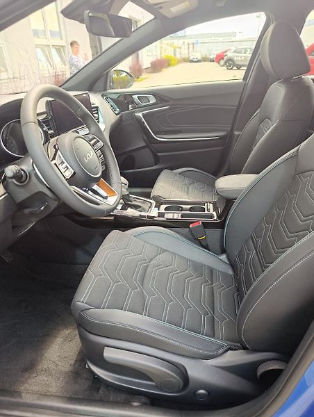 Kia XCeed (2026) 1,6 T-GDi 7DCT STEEL EDITION - fotka 4 z 6