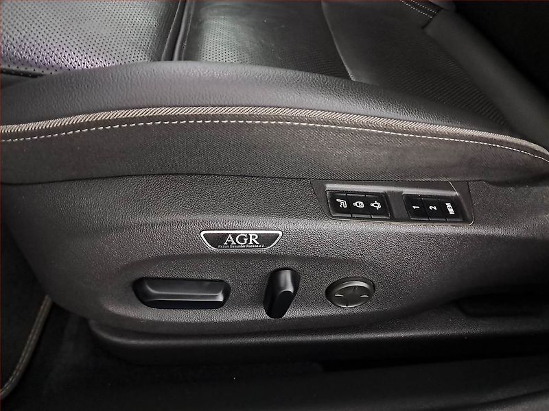 Opel Insignia (2018) 2.0 Turbo 4x4, 4X4, Automat - fotka 17 z 21