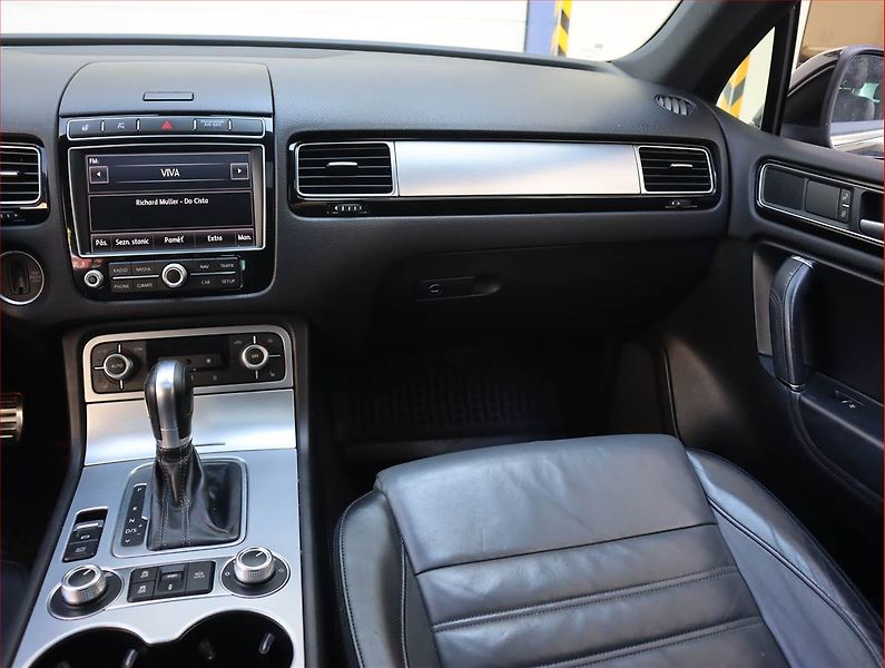 Volkswagen Touareg (2016) 3.0 TDI - fotka 8 z 23