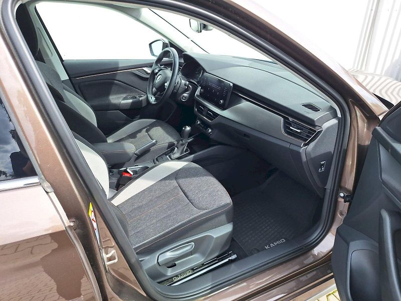 Škoda Kamiq (2020) 1.0 TSI / 85 kW / 7DSG / Style - fotka 13 z 32