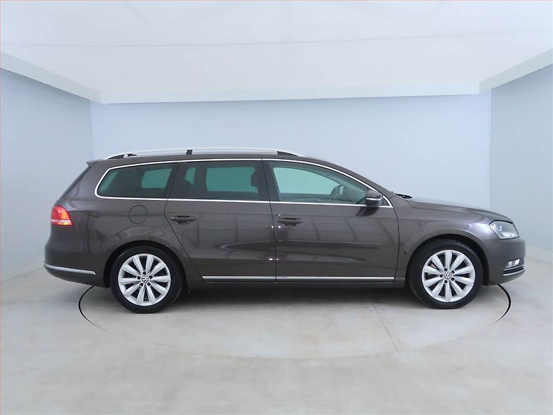 Volkswagen Passat (2012) 1.6 TDI, Serv.kniha, Navi - fotka 6 z 15