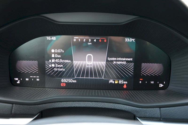 Škoda Karoq (2024) 1.5 TSI 110 KW Ambition PLUS - fotka 6 z 23