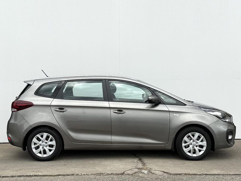 Kia Carens 1.6 GDI 99kW Comfort - fotka 3 z 18
