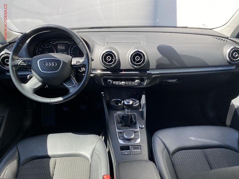 Audi A3 (2016) 1.4 TFSi, Bixen, navi, kůže - fotka 8 z 19