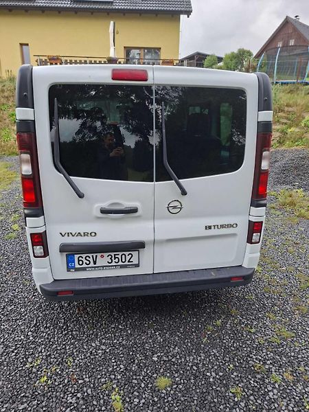 Opel Vivaro (2018) - fotka 4 z 10