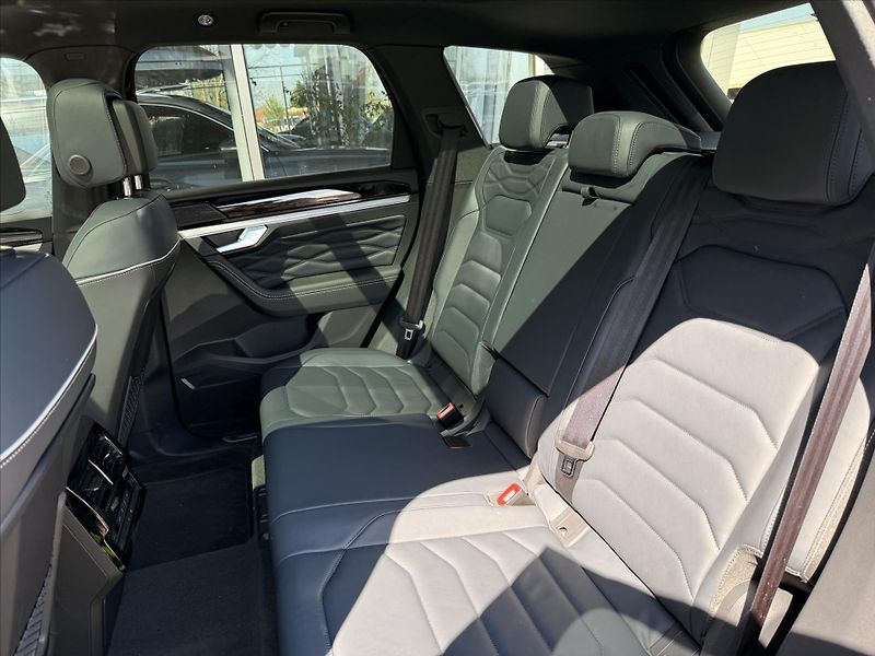 Volkswagen Touareg (2026) 3,0 TDI 210 kW 4MOT  R-Line - fotka 21 z 21