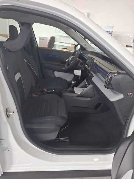 Citroën C3 (2026) PLUS TURBO 100K MAN6 - fotka 8 z 9