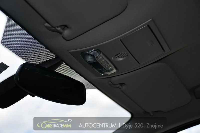 Ford Mondeo 2.0TDCi NAVI PDC - fotka 37 z 44
