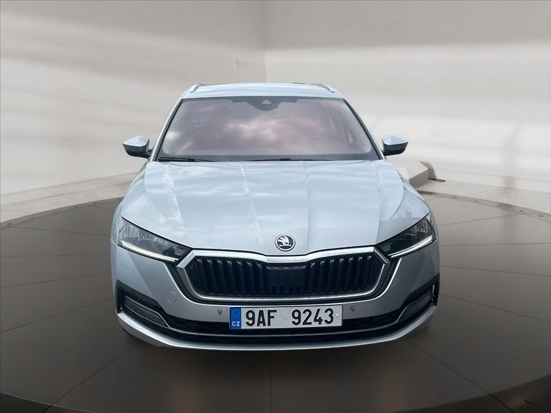 Škoda Octavia 1,5 TSI 110 Style - fotka 2 z 11