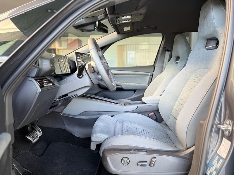 Cupra Born (2026) VZ 79 kWh / 326k / 2027 - fotka 13 z 14