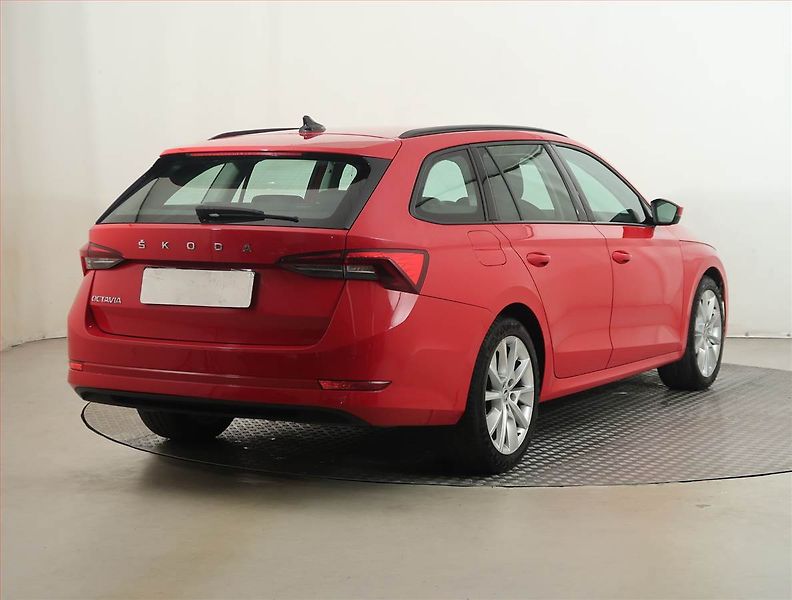 Škoda Octavia (2020) 1.5 TSI, Serv.kniha, Tempomat - fotka 5 z 15