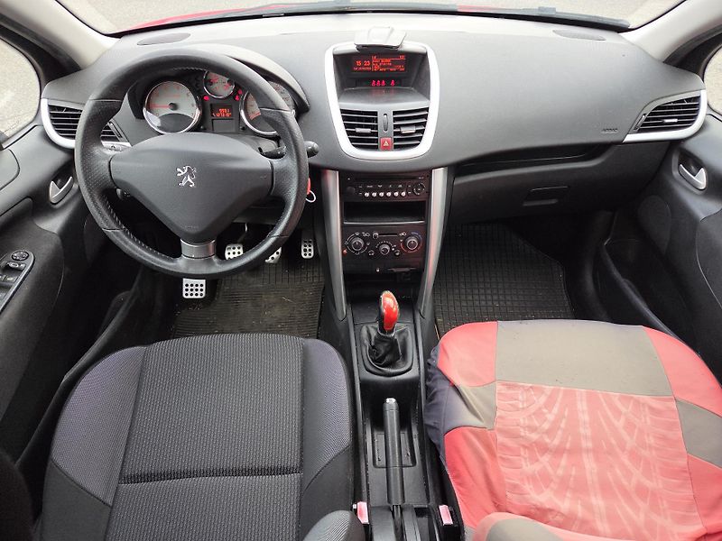Peugeot 207 1,4i lze i na splátky VŠEM!  - fotka 8 z 11