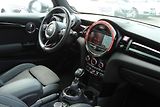 Mini Cooper (2017) 1.5 D, AUTOMAT - náhled 35