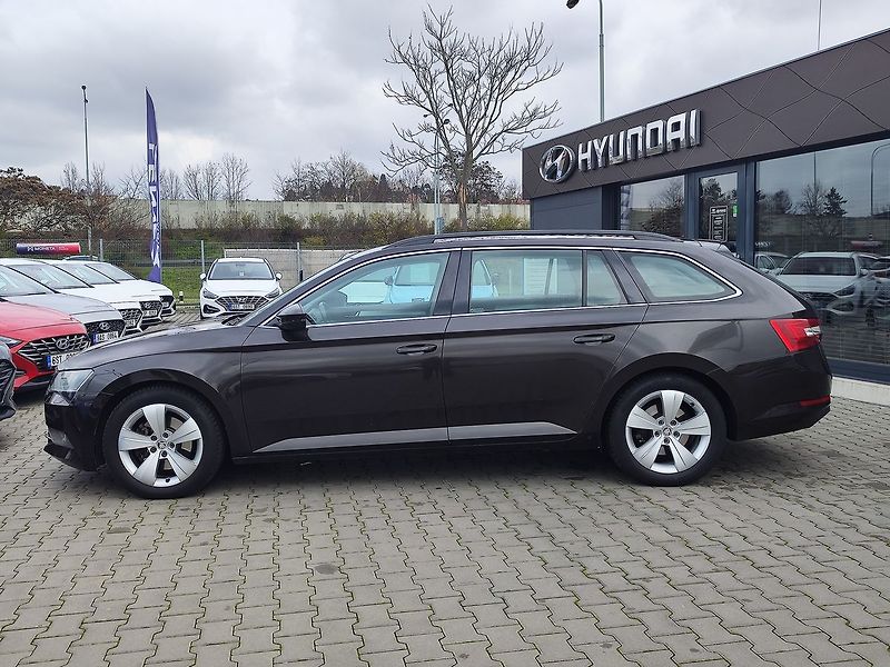 Škoda Superb 2.0 TDI/110kW Ambition Plus DS - fotka 8 z 33