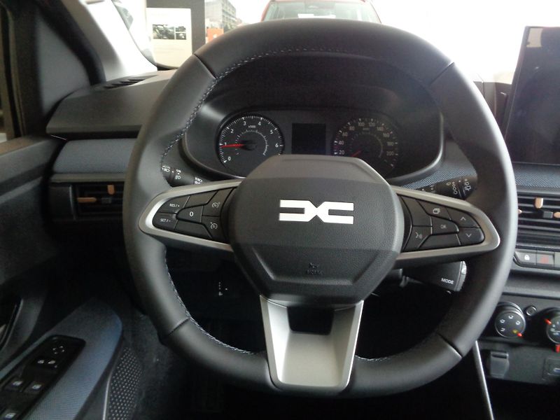 Dacia Sandero (2026) Stepway Expression TCe 110     - fotka 11 z 12