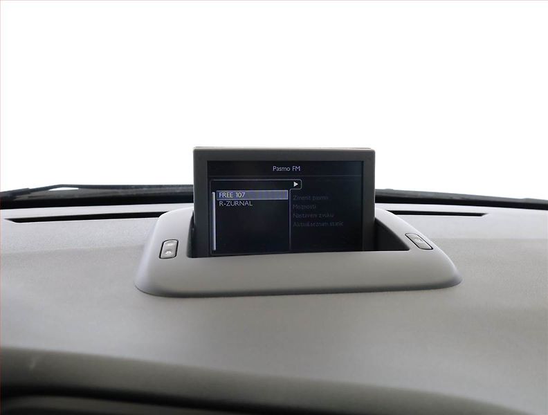 Peugeot 5008 (2016) 1.6 BlueHDi, Automat, 7 míst - fotka 11 z 20