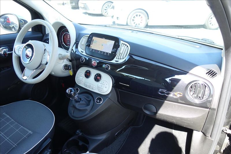 Fiat 500C 1,0 i BSG, SERVIS. KN., NAVI. - fotka 16 z 41
