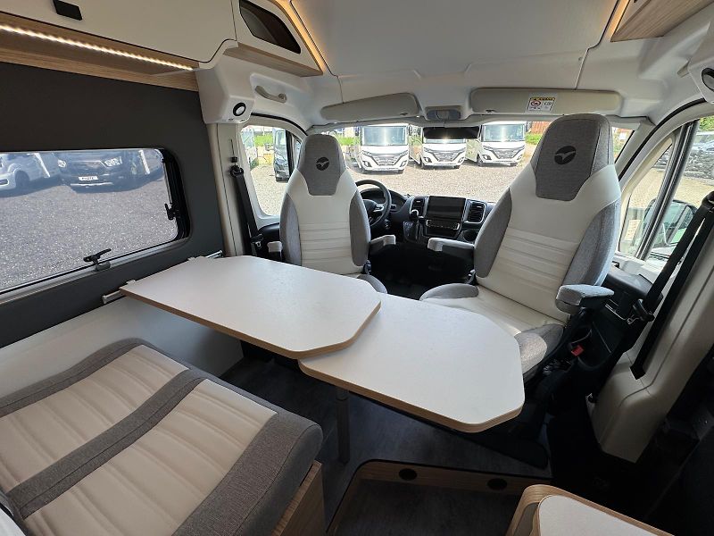 Pilote (2026) V630S Expression - fotka 18 z 47