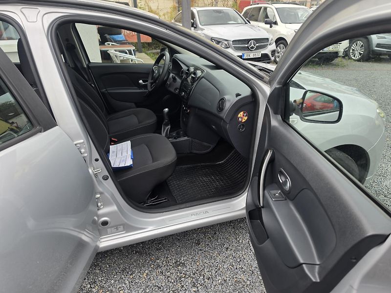 Dacia Sandero 1.1 Klimatizace  - fotka 14 z 17