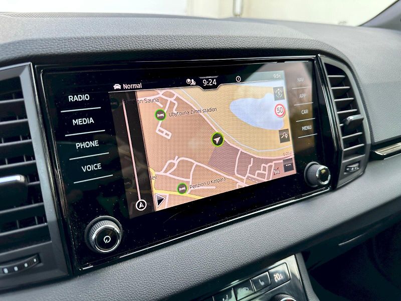 Škoda Karoq (2024) 1.5 TSI 110kW Sportline DSG - fotka 17 z 31