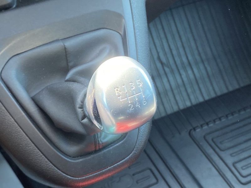 Toyota ProAce Verso 2.0D, ČR, Bussines L1, DPH - fotka 27 z 30