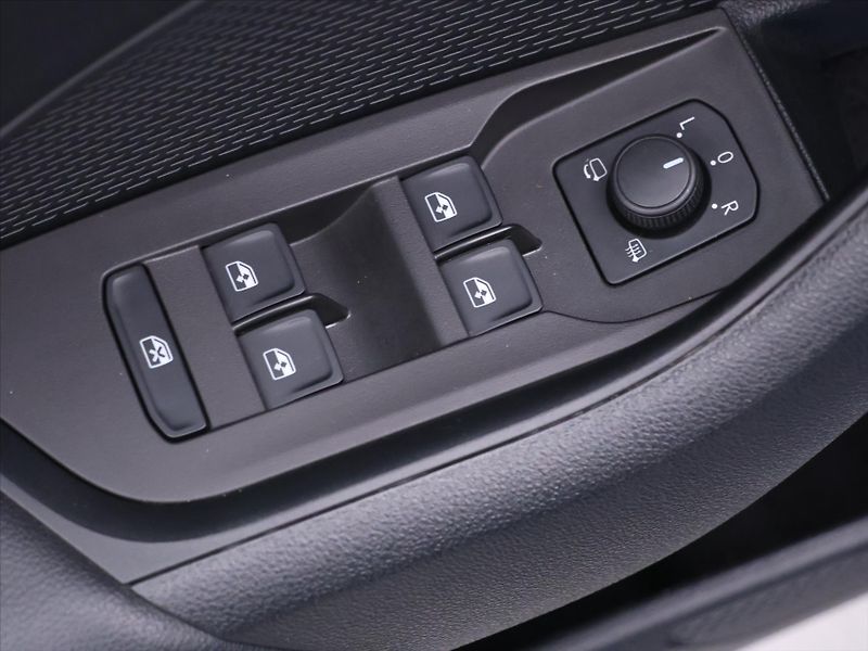 Škoda Octavia 2,0 TDI 110kW 1.Maj Style DPH - fotka 14 z 28