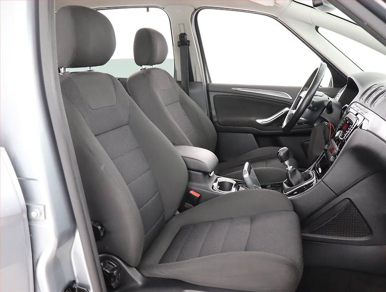 Ford S-MAX (2012) 2.0 TDCi, Serv.kniha - fotka 9 z 18