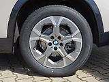 BMW X1 sDrive18i - náhled 6