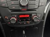 Opel Insignia 2,0 CDTi LED VÝHŘEV 2XKOLA ČR - náhled 16