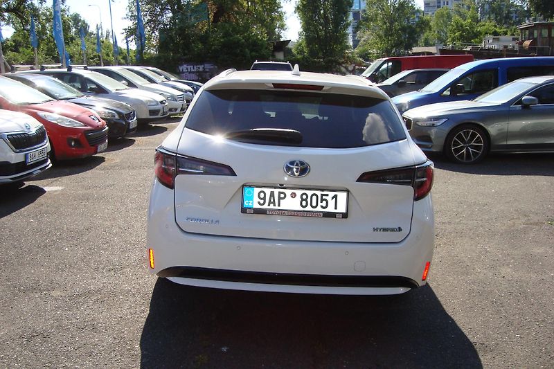 Toyota Corolla (2023) 1.8i Hybrid,ČR,1,Maj. - fotka 6 z 78