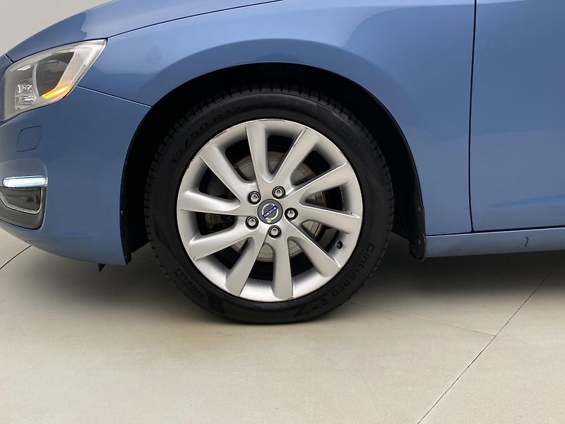 Volvo S60 D4 SUMMUM AUT - fotka 31 z 45
