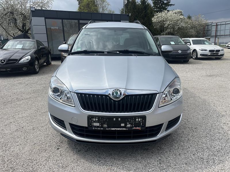Škoda Roomster (2010) 1.2 51KW 1.MAJITEL 85000KM! - fotka 2 z 36