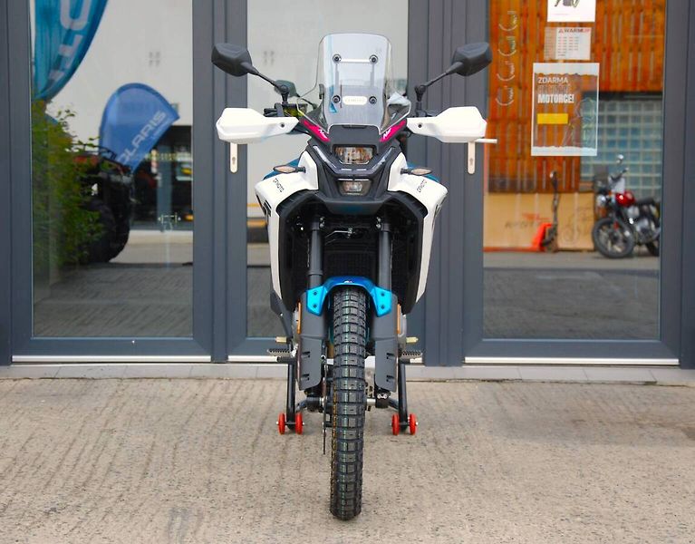 CFMOTO 450 MT-R (2026) 450MT-R BLUE - fotka 8 z 26