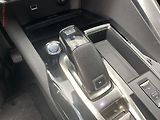 Peugeot 3008 (2021) 1.2PT, Allure, AT, LED, navi - náhled 16