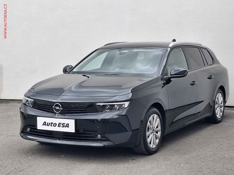 Opel Astra (2023) 1.5 CDTi Sports-Tourer, LED - fotka 3 z 19
