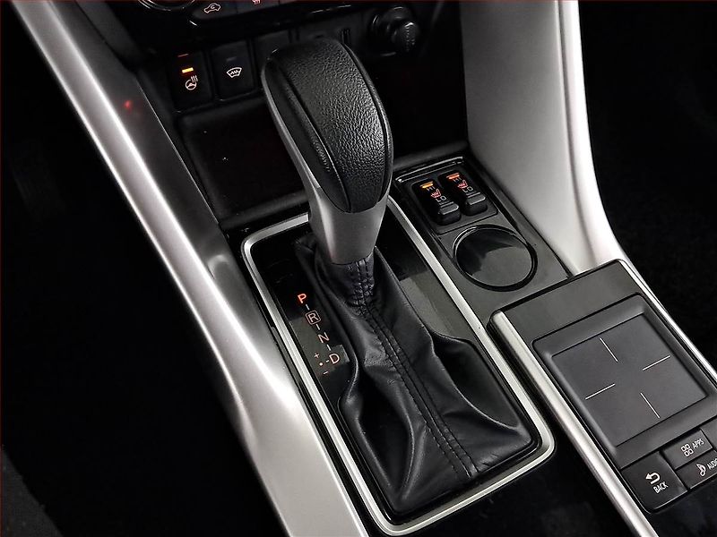 Mitsubishi Eclipse Cross (2021) 1.5 T-MIVEC, Automat, Tempomat - fotka 13 z 21
