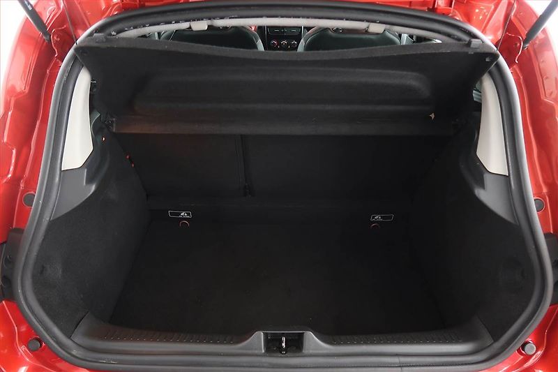 Renault Clio (2014) 1.2 16V, po STK, zamluveno - fotka 14 z 14